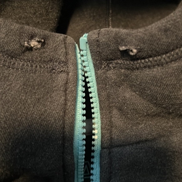 Aritzia TNA sweater Dark Grey with blue details. - Picture 7 of 10